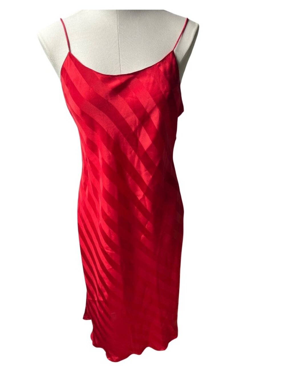 Victorias Secret Red Satin Striped Slip Dress Adjustable Straps Size Medium 31o